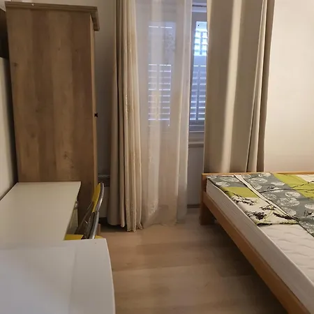 Guest house Varos *
